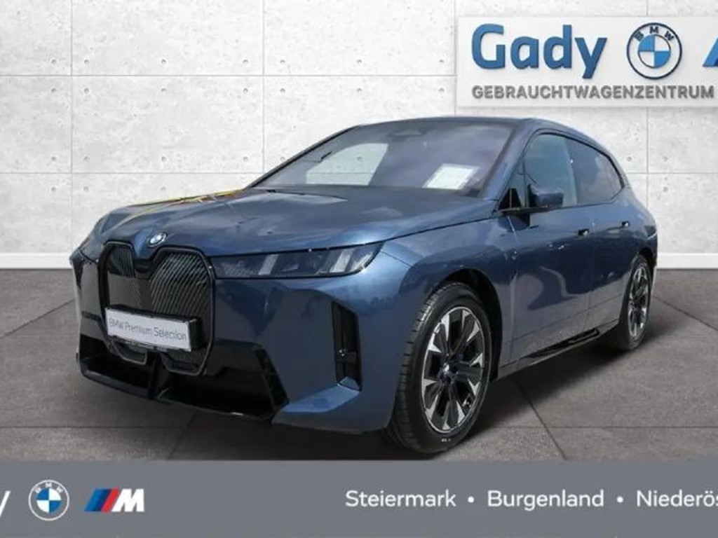 BMW iX xDrive45