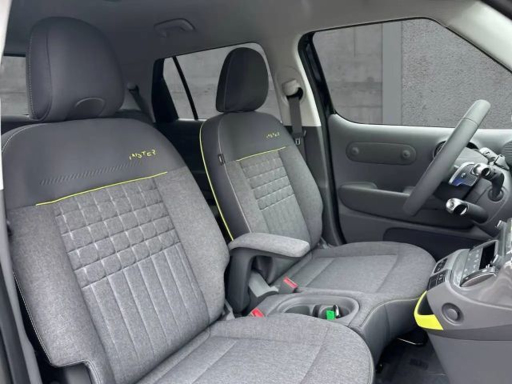 Hyundai INSTER