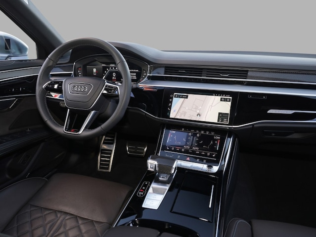 Audi S8