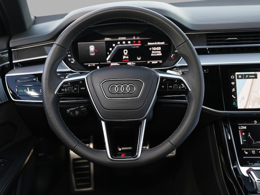 Audi S8