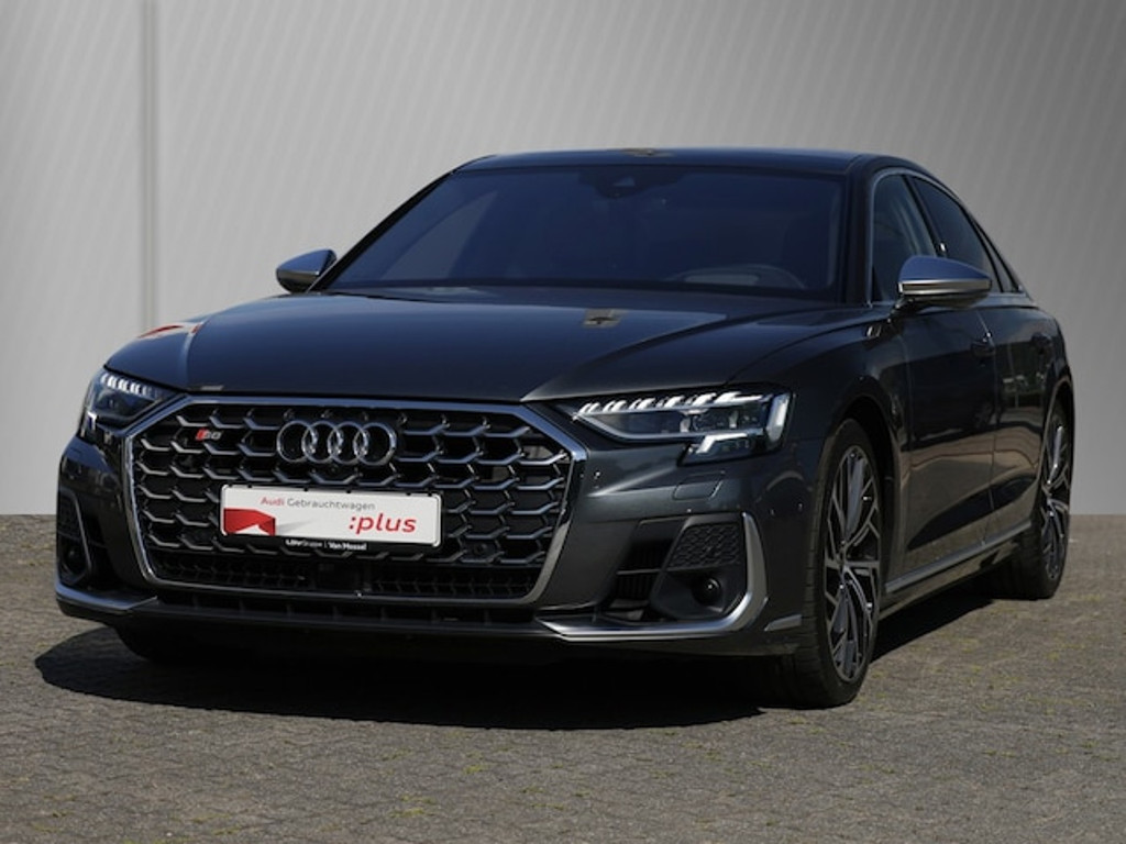 Audi S8