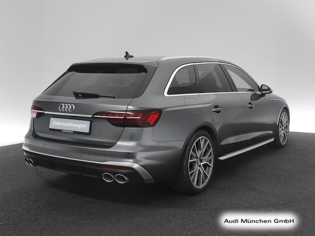 Audi S4