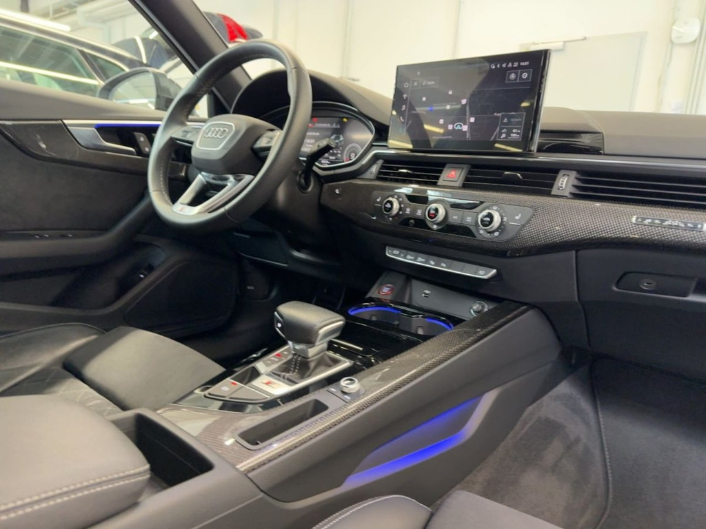 Audi S4