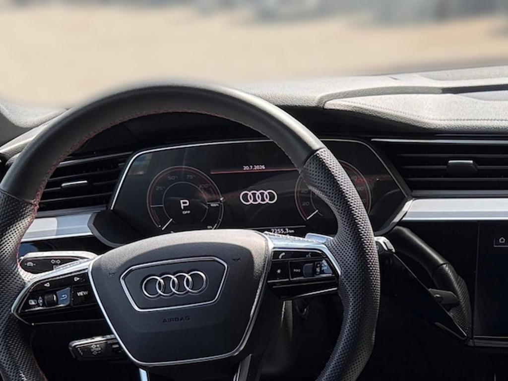 Audi Q8 e-tron