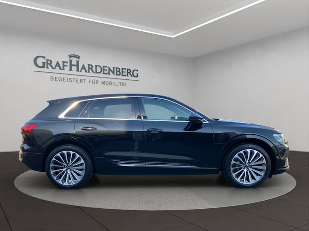 Audi Q8 e-tron