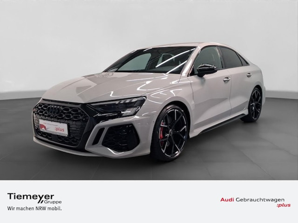 Audi RS3 Sedan Quattro S-Tronic