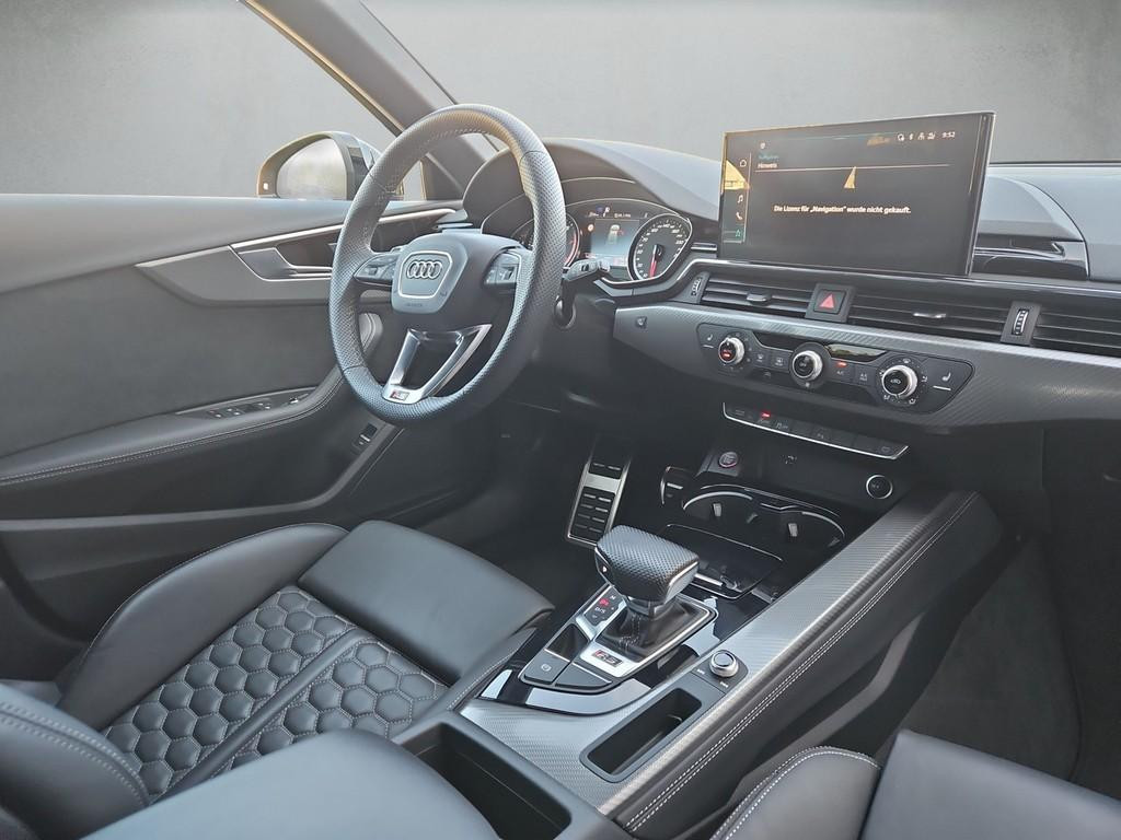 Audi RS4