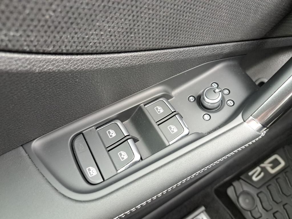 Audi SQ2