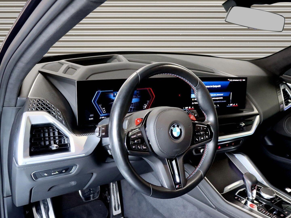 BMW XM