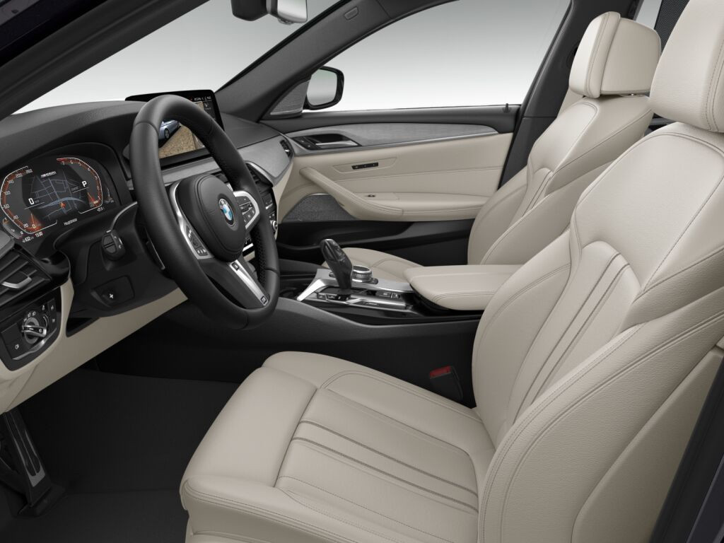 BMW M550