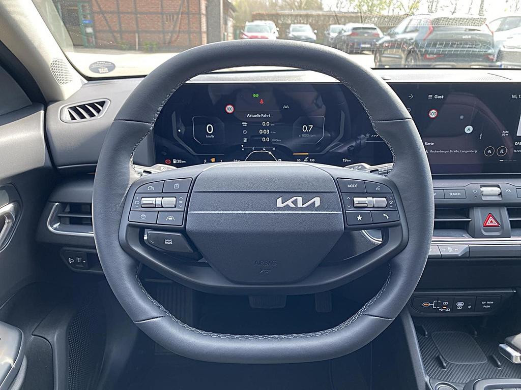 Kia K4