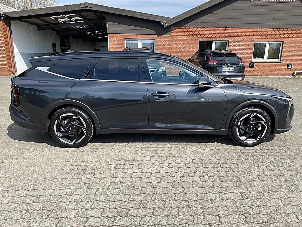 Kia K4
