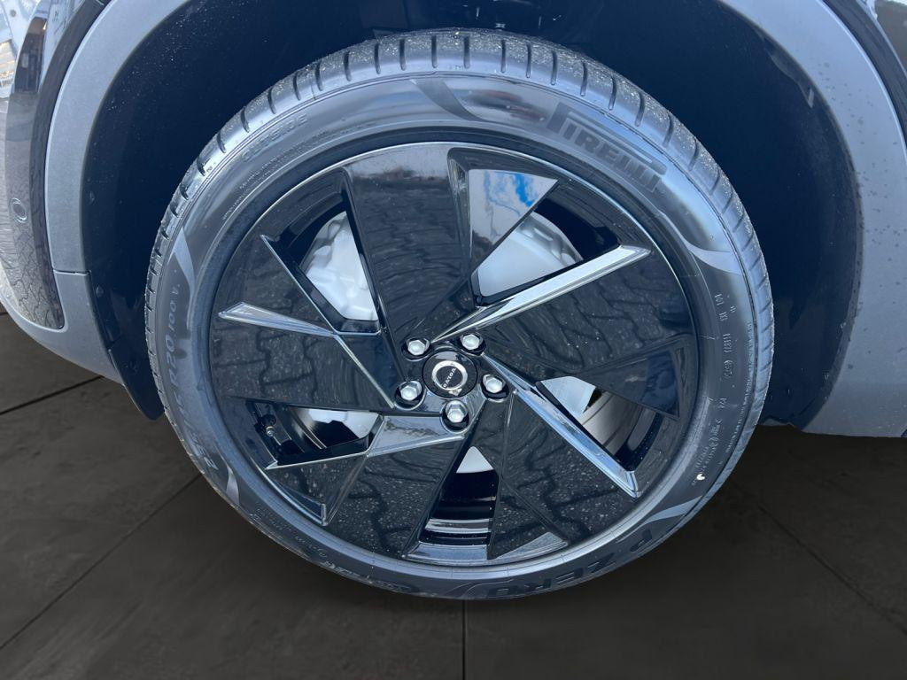 Volvo EX40