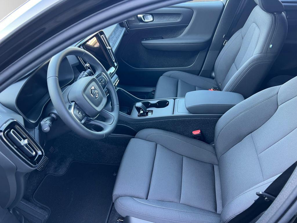 Volvo EX40