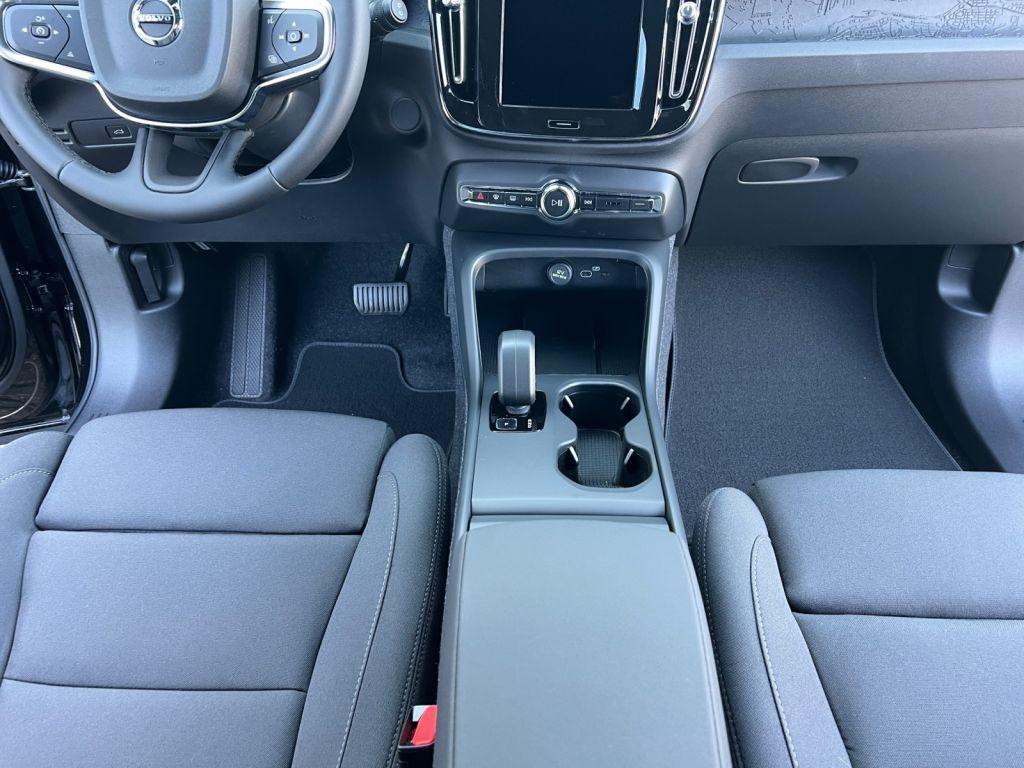 Volvo EX40