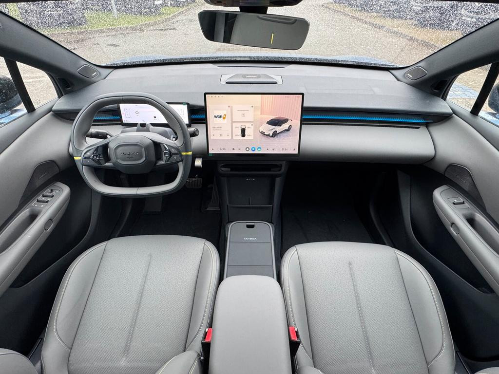 Lynk&Co 02