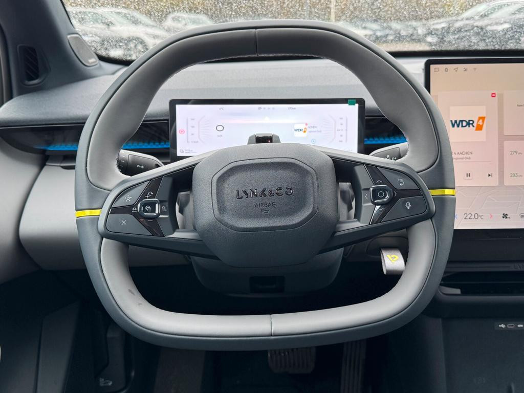 Lynk&Co 02
