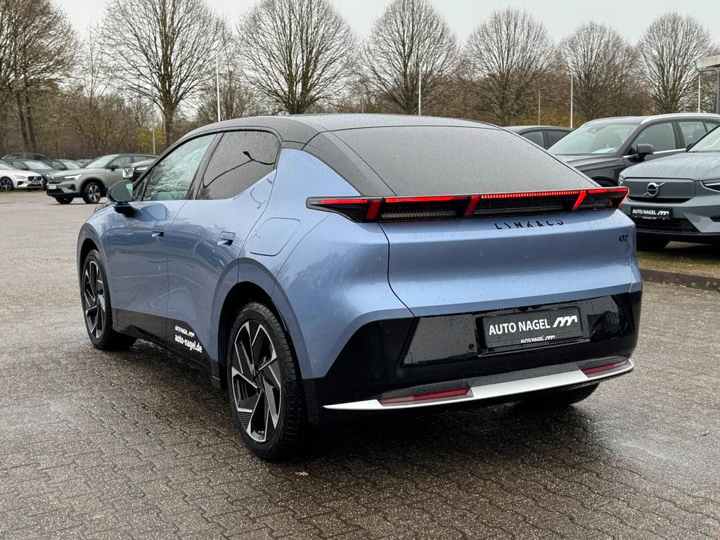 Lynk&Co 02
