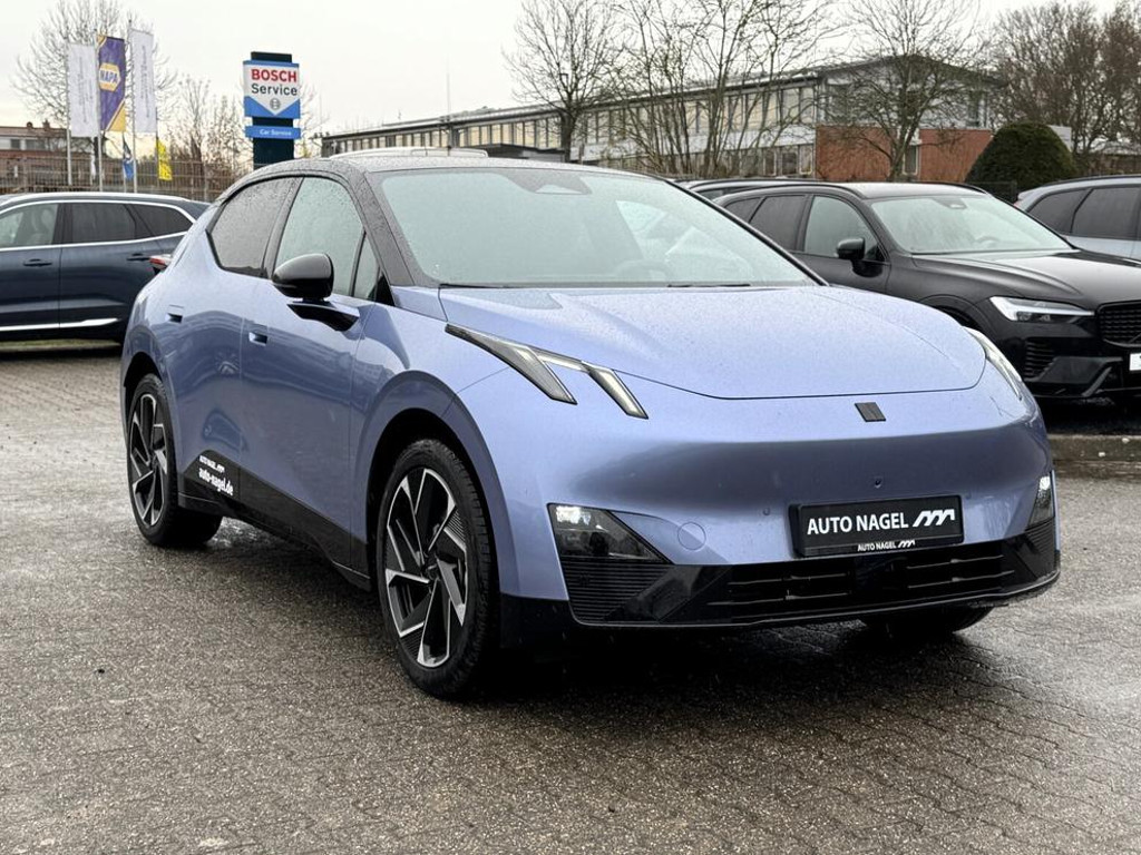 Lynk&Co 02