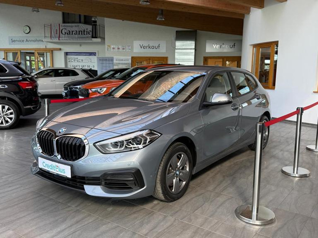 BMW 1 Serie 116 Business Line Sedan