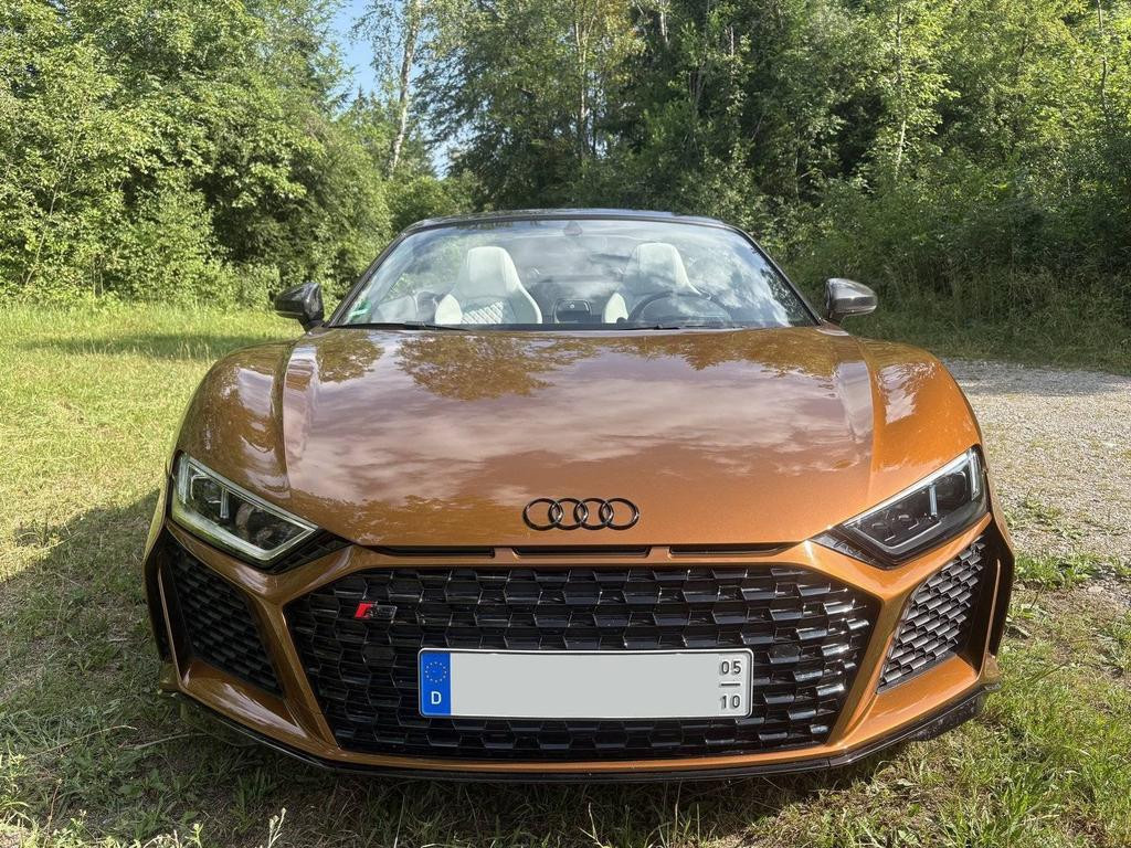 Audi R8