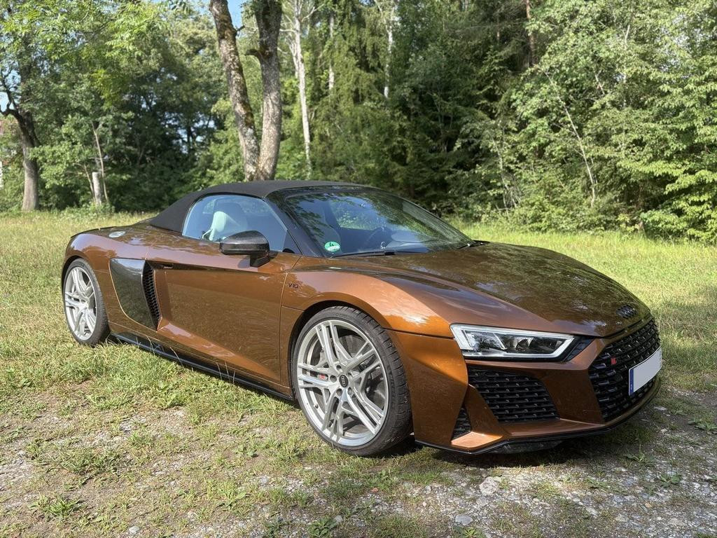 Audi R8