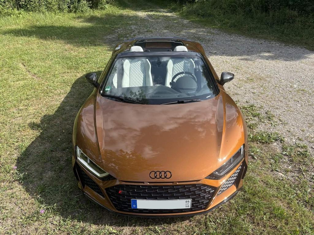 Audi R8