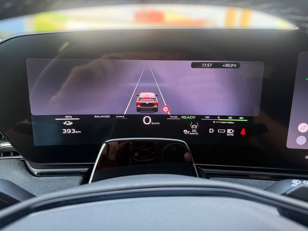 Audi A6 e-tron