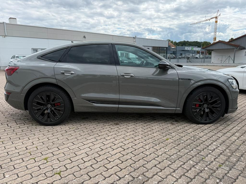 Audi Q8 e-tron