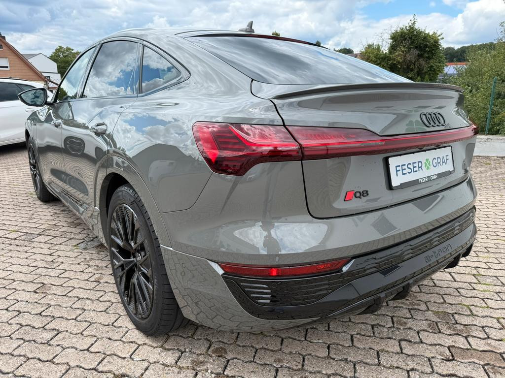Audi Q8 e-tron