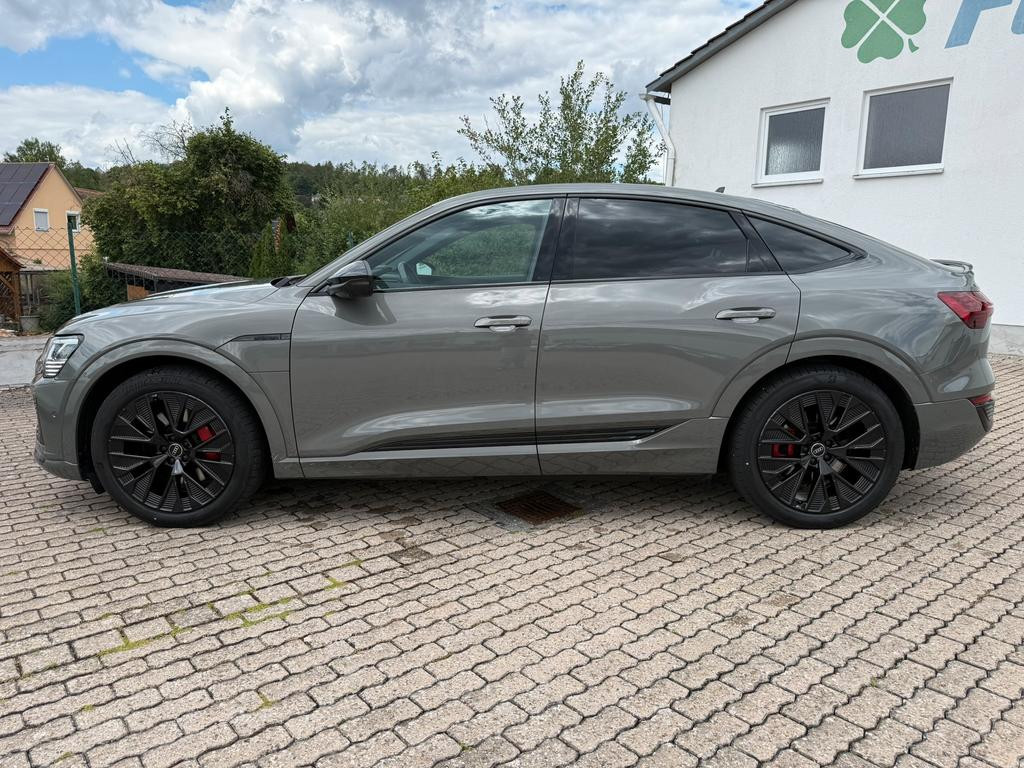 Audi Q8 e-tron
