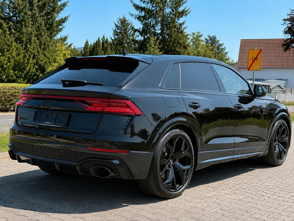 Audi RS Q8