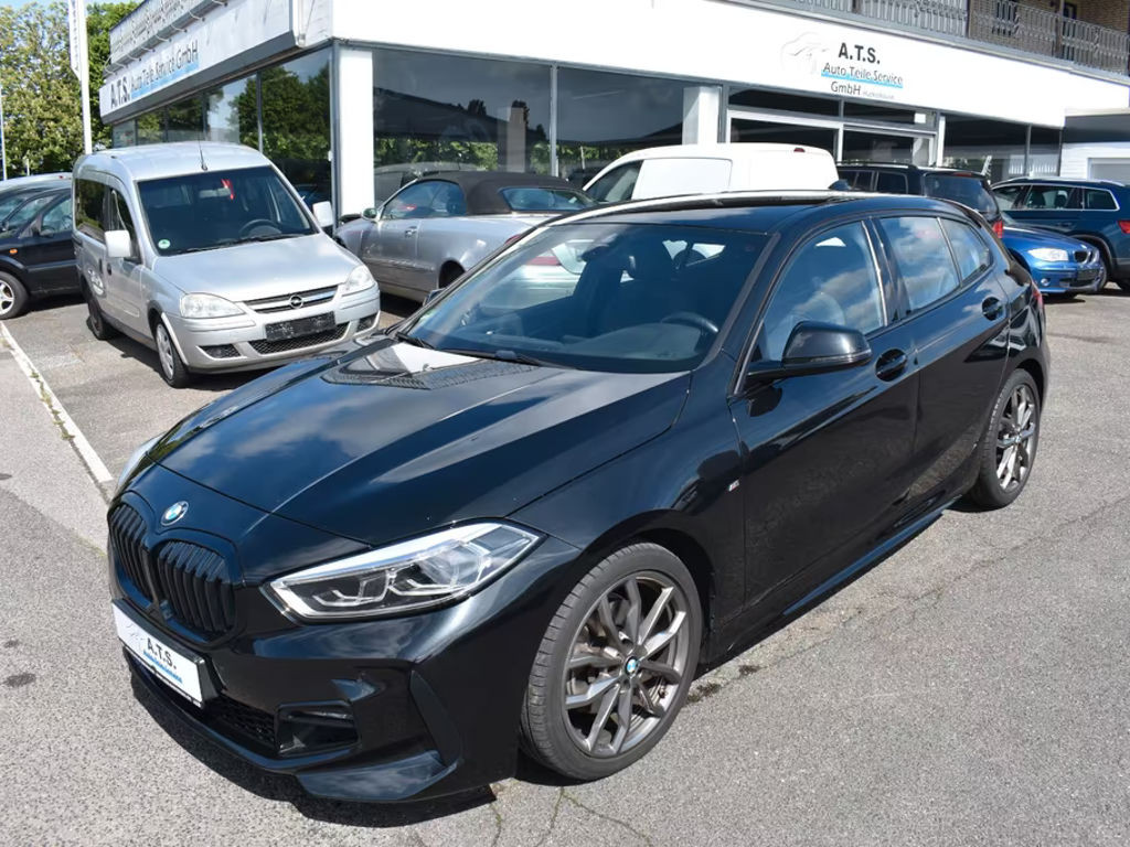 BMW 1 Serie 118 M-Sport Sedan 118i