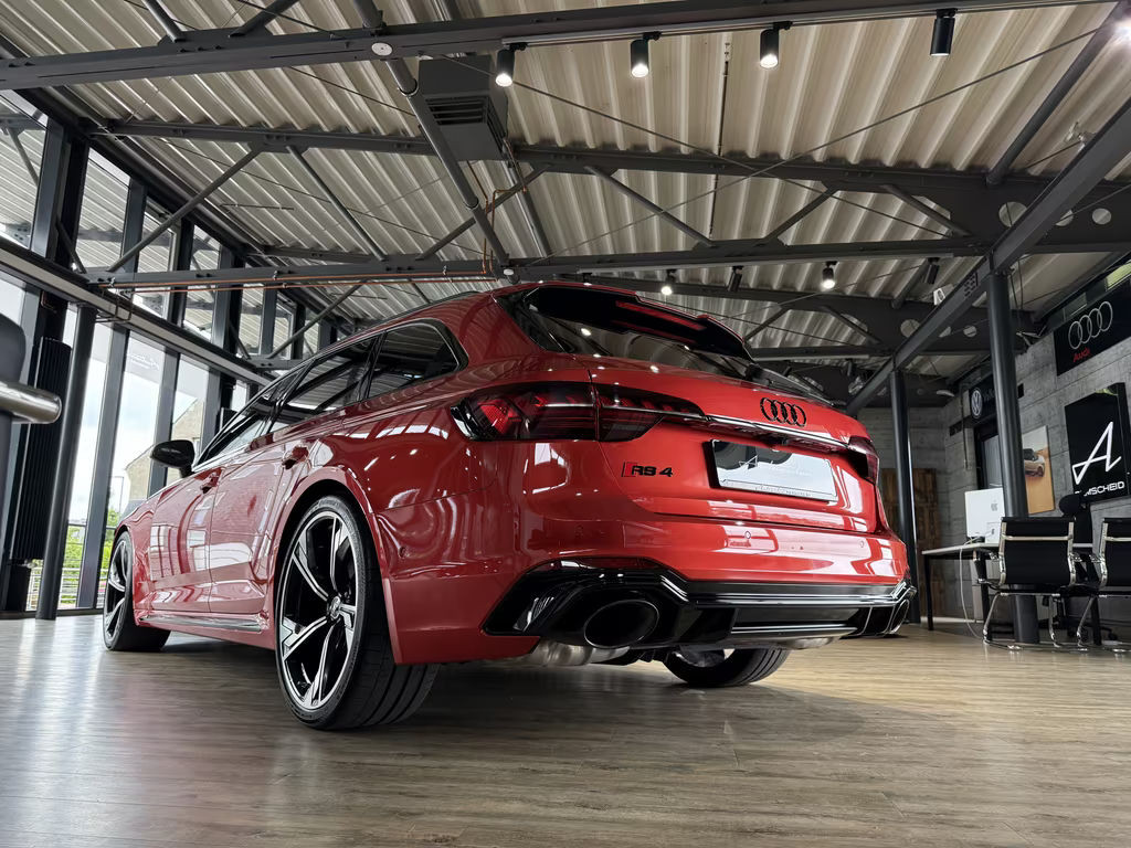 Audi RS4