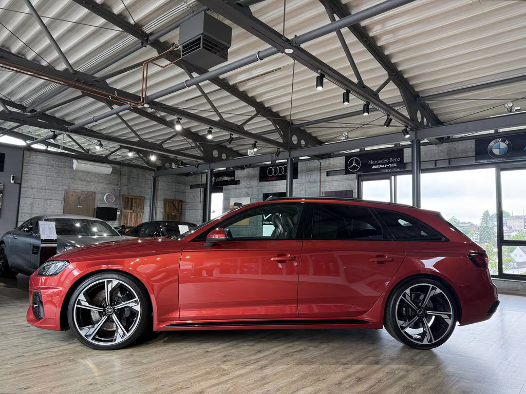 Audi RS4