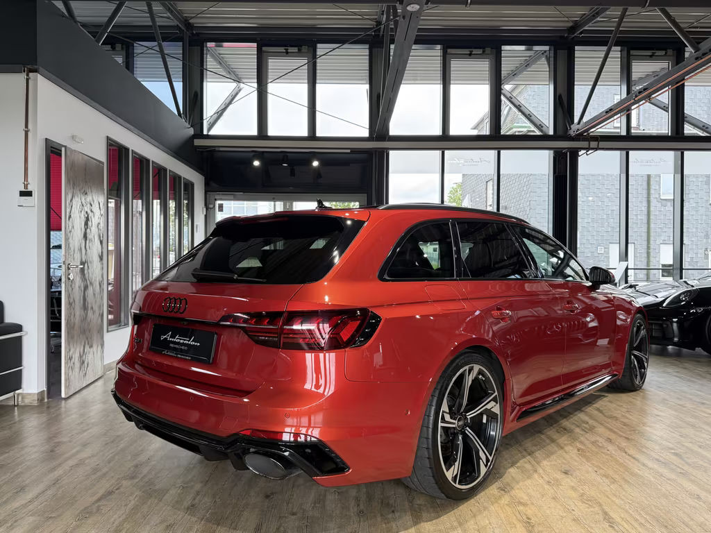 Audi RS4