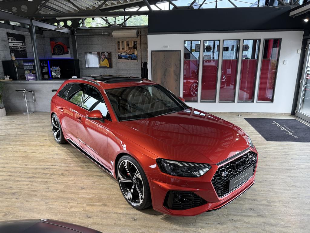 Audi RS4