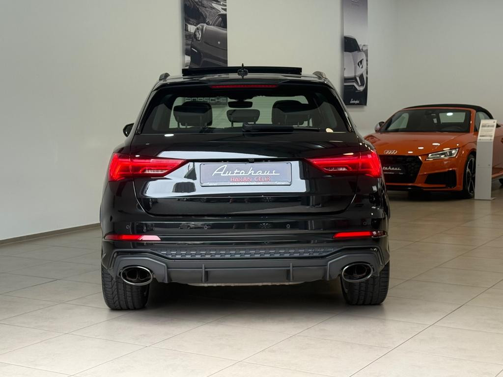 Audi RS Q3