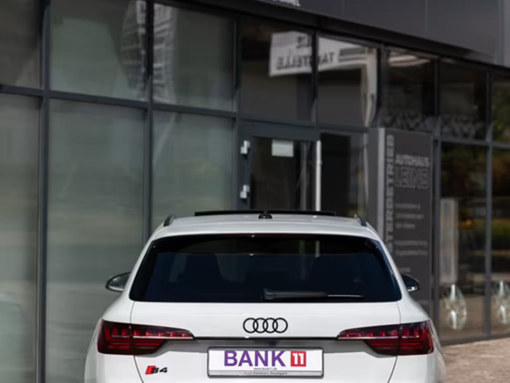 Audi S4