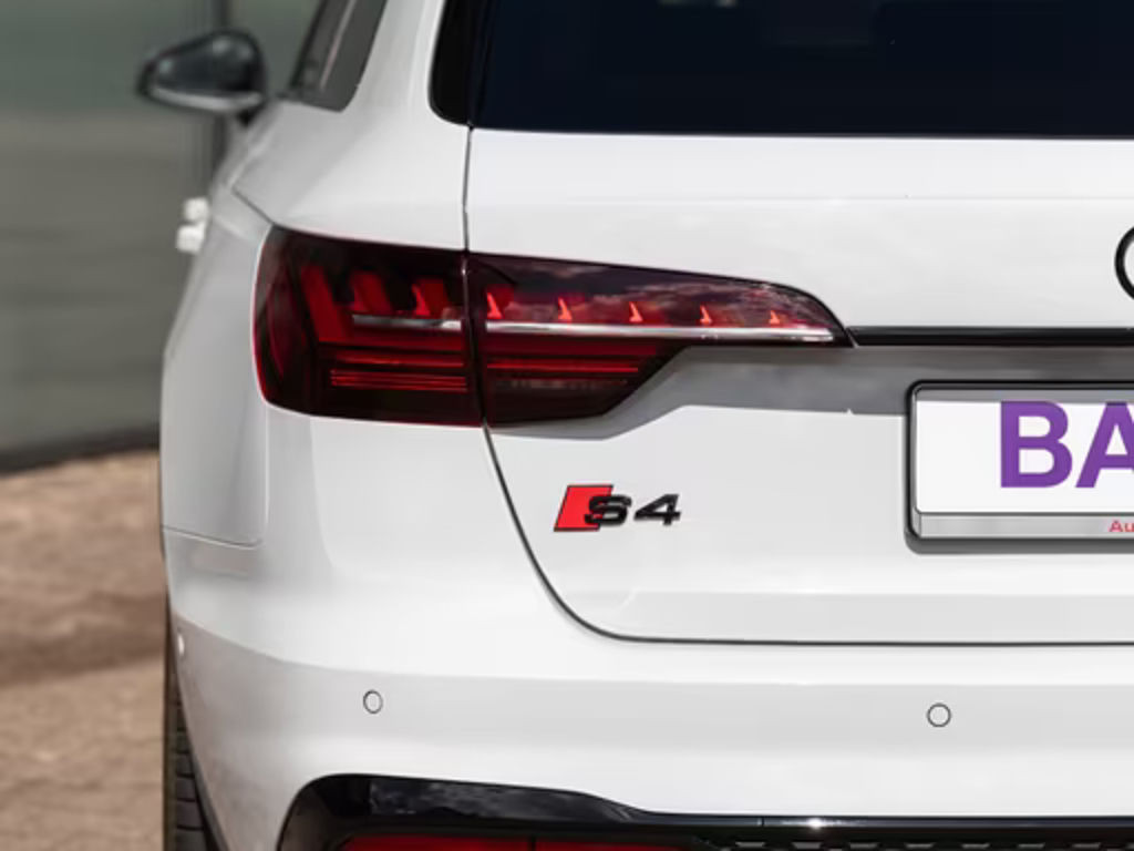 Audi S4