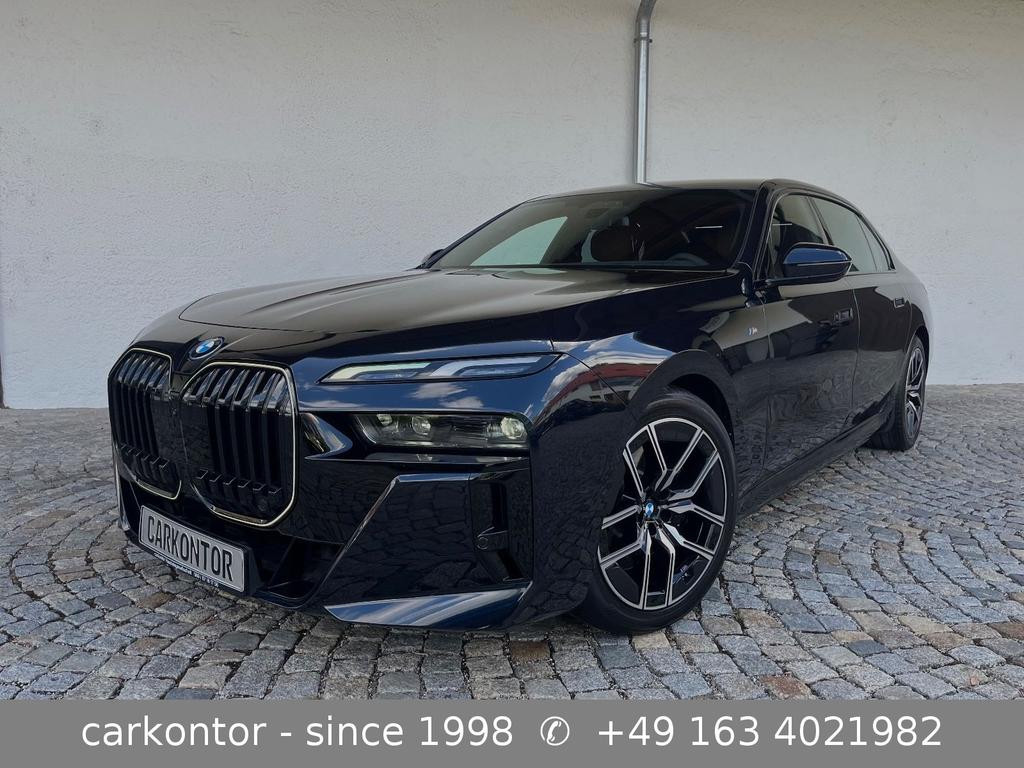 BMW i7