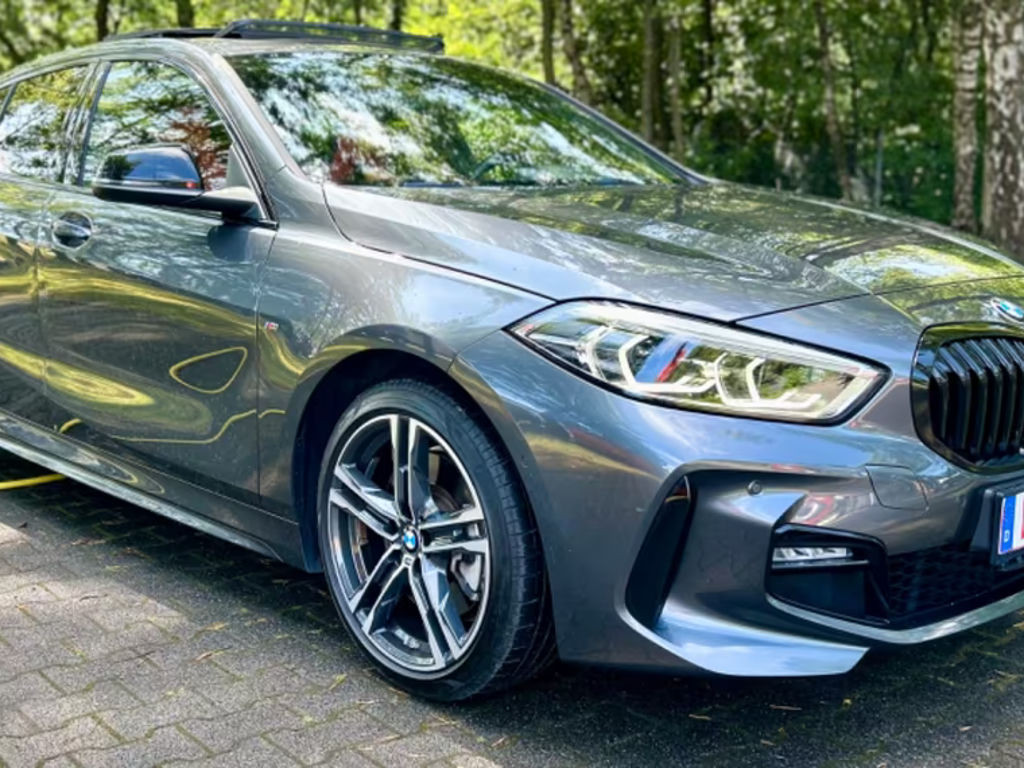 BMW 1 Serie 120 M-Sport xDrive Sport Line Sedan 120d