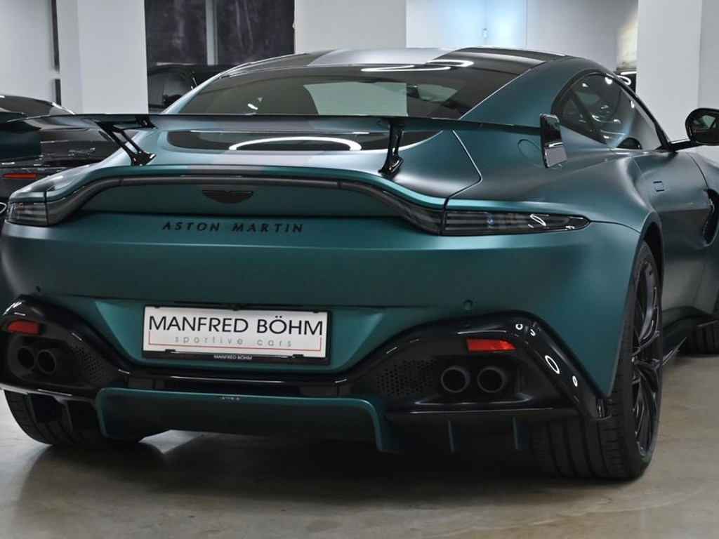 Aston Martin V8 Vantage