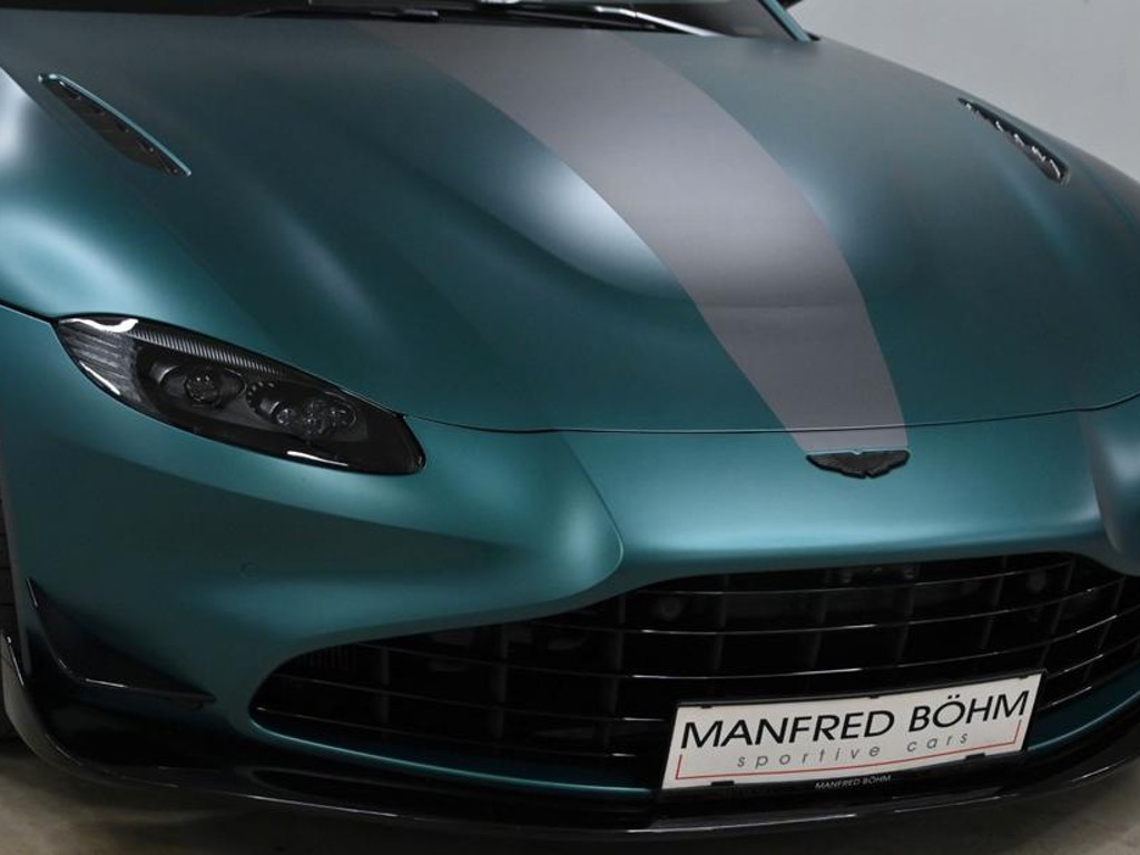 Aston Martin V8 Vantage