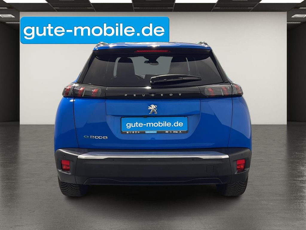 Peugeot e-2008