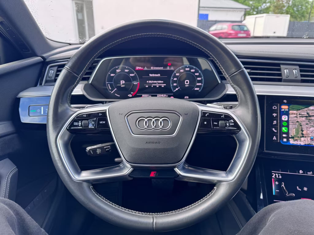 Audi e-tron