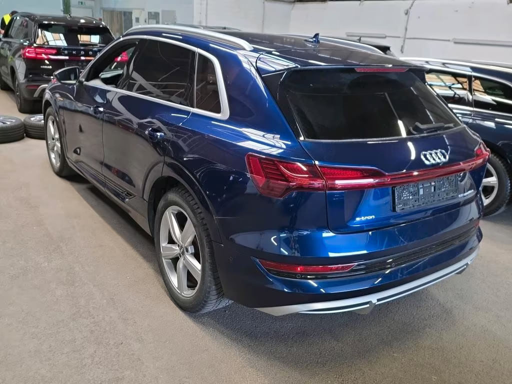 Audi e-tron