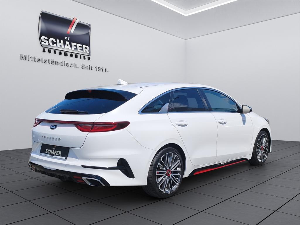 Kia ProCeed