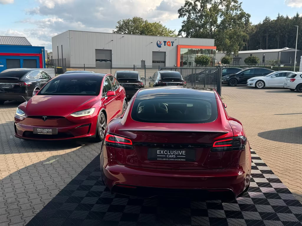 Tesla Model S