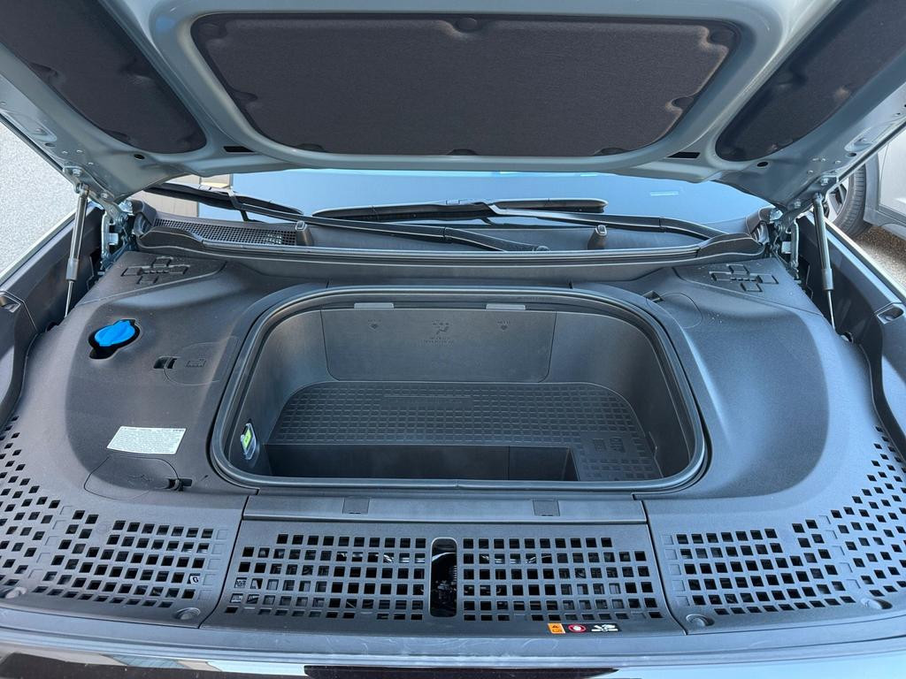 Hyundai IONIQ 9